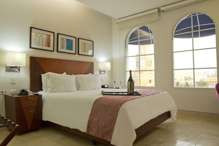 Nh Royal Urban Cartagena Hotell Exteriör bild