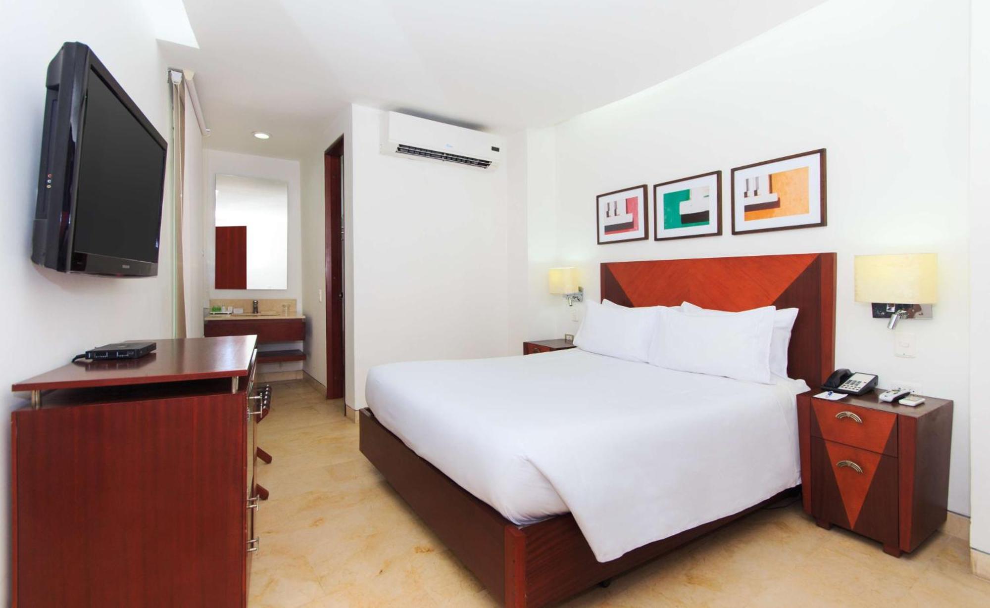 Nh Royal Urban Cartagena Hotell Exteriör bild