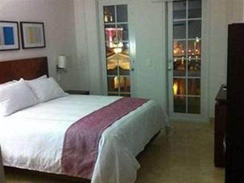 Nh Royal Urban Cartagena Hotell Exteriör bild